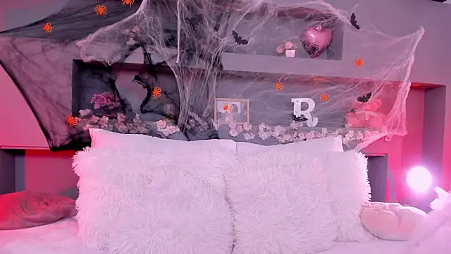 Snapshot of rosemonrooe chatting on October 31, 2025, 3:57 pm rosemonrooe online show from October 31, 2025, 3:57 pm