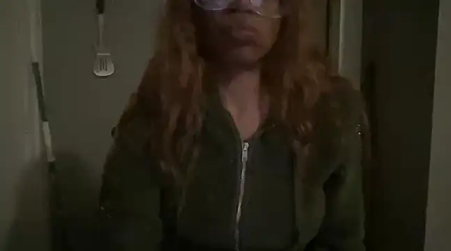 Snapshot of MommyConfident chatting on February 1, 2025, 7:15 am MommyConfident online show from February 1, 2025, 7:15 am