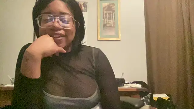 MommyConfident online show from June 11, 2026, 6:55 am