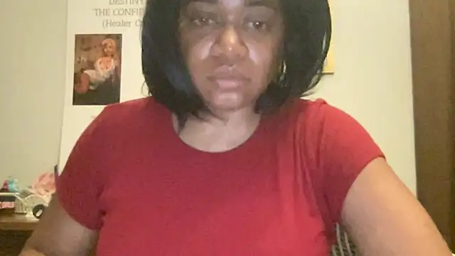 MommyConfident online show from July 3, 2026, 5:03 am