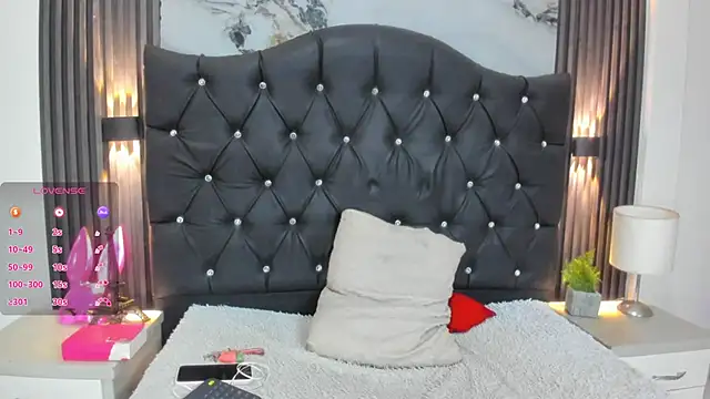 Kagome01 online show from April 16, 2026, 12:17 pm