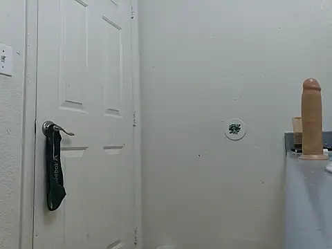 Fuckmyassg00d online show from January 14, 2025, 12:24 pm
