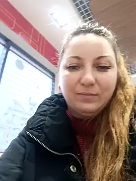 JasmineFaber online show from December 5, 2024, 11:05 am