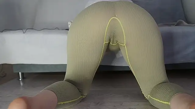 Snapshot of Fecvht45 chatting on February 28, 2025, 10:20 am Fecvht45 online show from February 28, 2025, 10:20 am