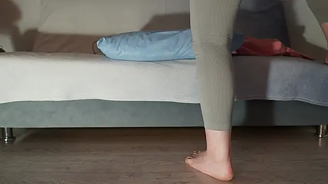 Snapshot of Fecvht45 chatting on October 30, 2025, 1:34 pm Fecvht45 online show from October 30, 2025, 1:34 pm