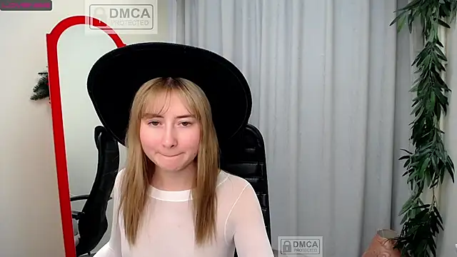 Snapshot of Tweet88 chatting on January 14, 2025, 8:52 am Tweet88 online show from January 14, 2025, 8:52 am