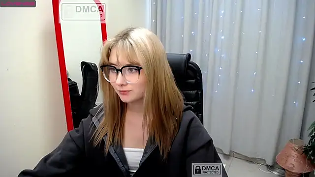 Snapshot of Tweet88 chatting on January 21, 2025, 7:04 am Tweet88 online show from January 21, 2025, 7:04 am