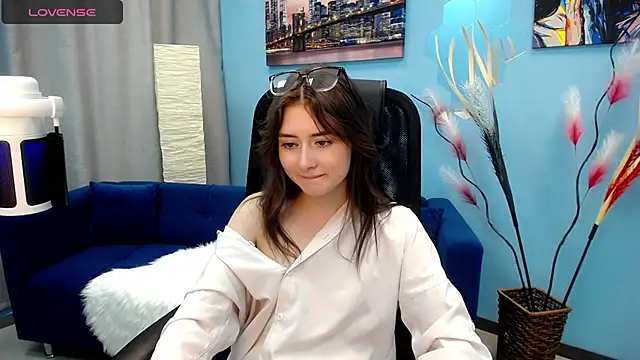 Snapshot of Tweet88 chatting on February 28, 2025, 7:25 pm Tweet88 online show from February 28, 2025, 7:25 pm