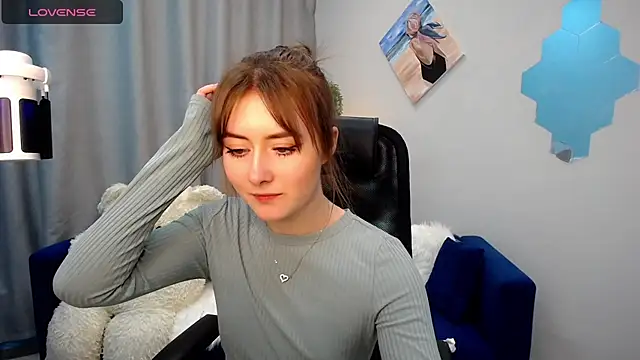 Snapshot of Tweet88 chatting on March 11, 2025, 10:42 pm Tweet88 online show from March 11, 2025, 10:42 pm