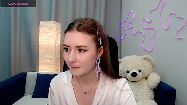 Snapshot of Tweet88 chatting on March 22, 2025, 11:32 am Tweet88 online show from March 22, 2025, 11:32 am