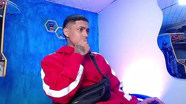 Liam lee online show from December 19, 2024, 12:23 pm