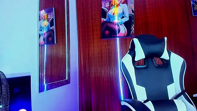 Liam lee online show from February 10, 2026, 9:30 pm