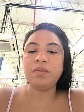 Francesca ferrari online show from December 15, 2024, 4:26 pm