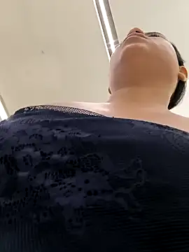 Francesca ferrari online show from December 23, 2024, 5:22 pm