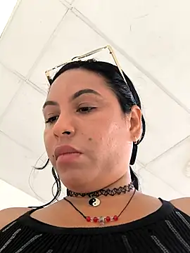 Francesca ferrari online show from September 12, 2025, 3:45 pm