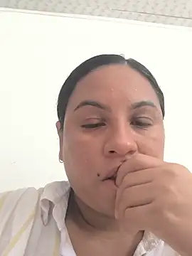 Francesca ferrari online show from June 21, 2026, 4:31 pm