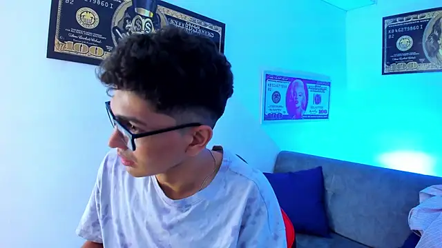 TylerWhite  online show from December 31, 2024, 9:42 am