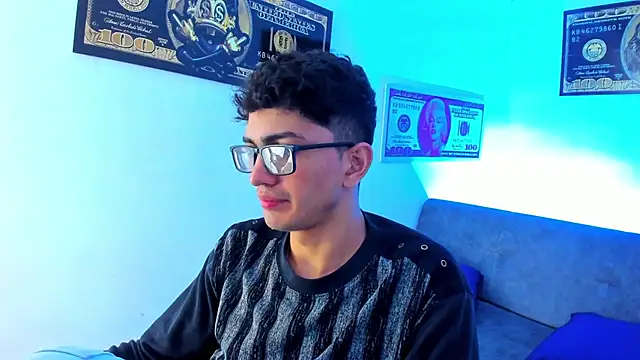 TylerWhite  online show from January 7, 2025, 2:53 am