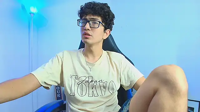 Snapshot of TylerWhite_ chatting on September 27, 2025, 11:15 am TylerWhite online show from September 27, 2025, 11:15 am