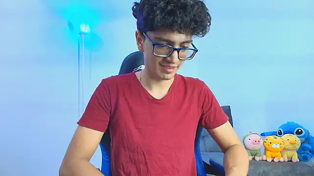 Snapshot of TylerWhite_ chatting on October 26, 2025, 6:36 pm TylerWhite online show from October 26, 2025, 6:36 pm