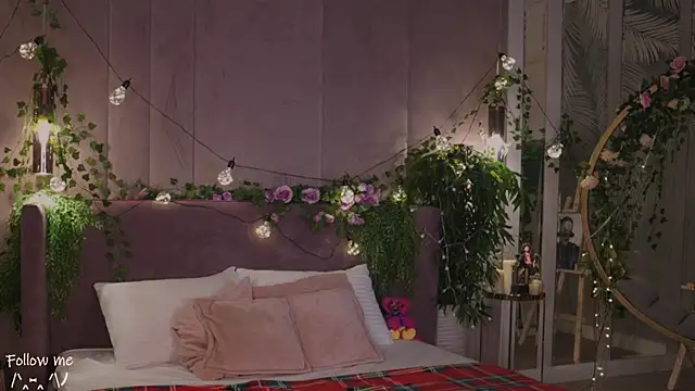 Snapshot of Meow_Nancy chatting on February 5, 2025, 5:41 am Meow Nancy online show from February 5, 2025, 5:41 am