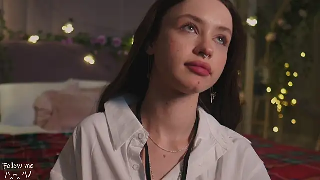 Snapshot of Meow_Nancy chatting on February 5, 2025, 1:22 pm Meow Nancy online show from February 5, 2025, 1:22 pm