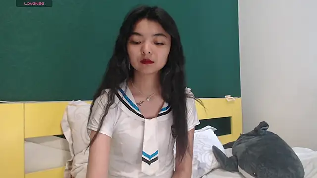 Shy Kira online show from June 4, 2026, 8:53 am