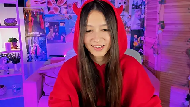 LanaBaker online show from December 9, 2024, 2:56 am