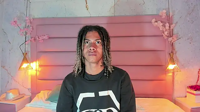 Snapshot of Maxim-Walker chatting on September 29, 2025, 3:11 am Maxim-Walker online show from September 29, 2025, 3:11 am