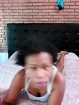 littlebrunett online show from October 4, 2025, 12:25 pm