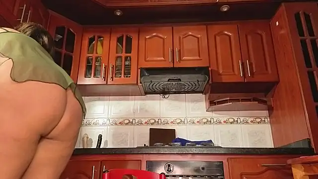 AmberNix online show from October 16, 2025, 2:18 pm