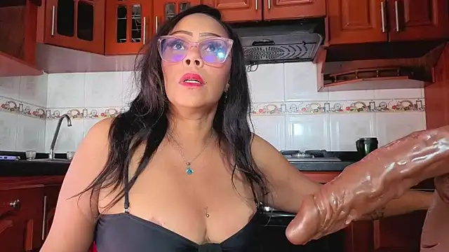 Snapshot of AmberNix chatting on April 30, 2026, 8:57 pm AmberNix online show from April 30, 2026, 8:57 pm