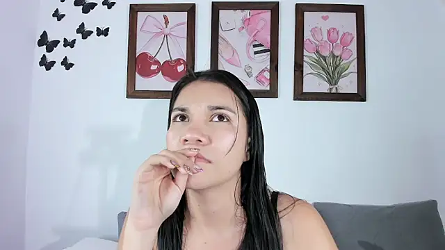 Emiily Parkerr online show from March 12, 2026, 11:00 pm