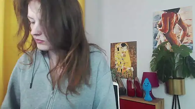 juicyNadine online show from September 24, 2025, 4:49 am