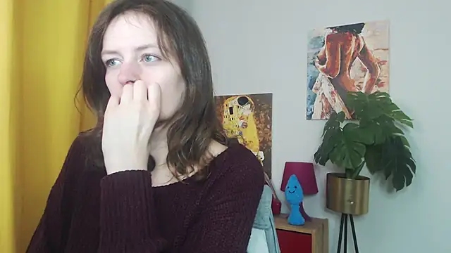 juicyNadine online show from November 12, 2025, 5:52 am