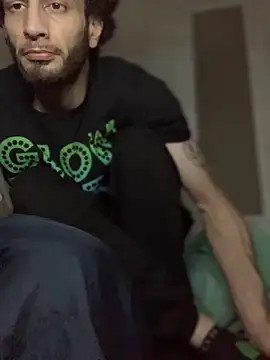 pantslesstraveler plt online show from September 9, 2025, 11:04 pm