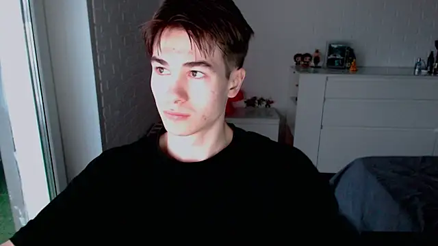 MarkusDean online show from November 6, 2025, 4:24 am