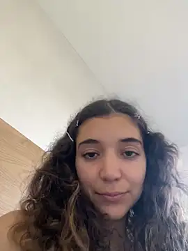 Snapshot of uniquerossie chatting on November 13, 2025, 10:14 am uniquerossie online show from November 13, 2025, 10:14 am