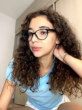 Snapshot of uniquerossie chatting on January 17, 2026, 8:08 am uniquerossie online show from January 17, 2026, 8:08 am