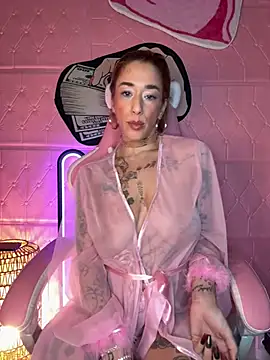 Snapshot of Chachou000 chatting on January 17, 2025, 10:23 pm Chachou000 online show from January 17, 2025, 10:23 pm