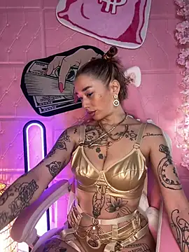 Snapshot of Chachou000 chatting on January 25, 2025, 7:28 pm Chachou000 online show from January 25, 2025, 7:28 pm