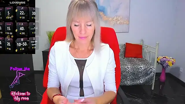 Snapshot of Anita_Tayson chatting on October 27, 2025, 7:01 am Anita Tayson online show from October 27, 2025, 7:01 am