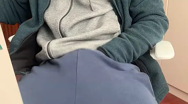 Snapshot of spanishairy chatting on February 2, 2025, 9:19 am spanishairy online show from February 2, 2025, 9:19 am