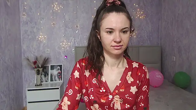 KaraCriegs online show from January 30, 2025, 6:43 pm