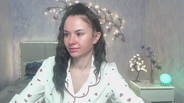 KaraCriegs online show from March 25, 2026, 6:14 pm