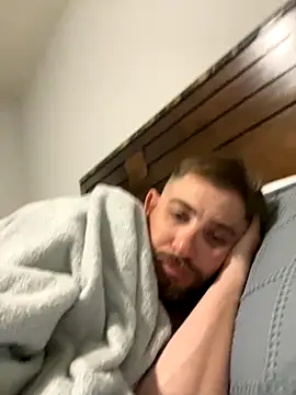 Snapshot of caliguy37 chatting on October 29, 2025, 3:20 am caliguy37 online show from October 29, 2025, 3:20 am