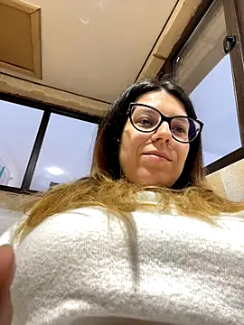 Snapshot of NadiraNoor chatting on October 16, 2025, 3:46 pm NadiraNoor online show from October 16, 2025, 3:46 pm