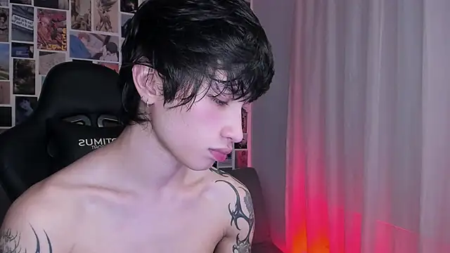 Snapshot of liamelf chatting on March 19, 2025, 8:55 am liamelf online show from March 19, 2025, 8:55 am