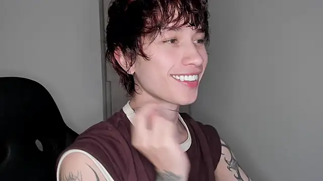 Snapshot of liamelf chatting on January 13, 2026, 4:40 am liamelf online show from January 13, 2026, 4:40 am