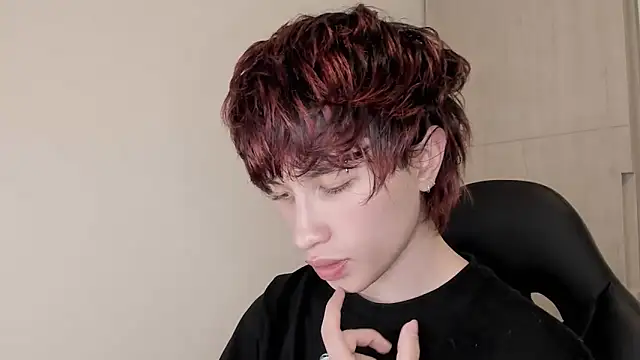 Snapshot of liamelf chatting on February 13, 2026, 1:56 am liamelf online show from February 13, 2026, 1:56 am